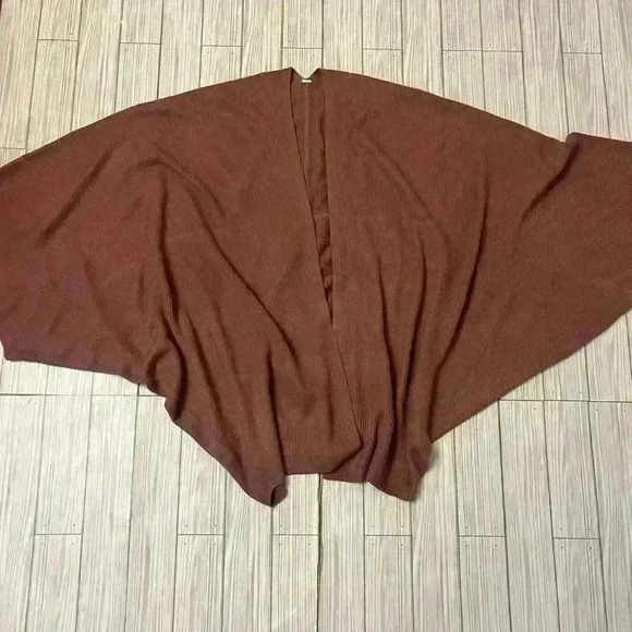 Lululemon Cashlu Knit Textured Wrap - Picture 2 of 7